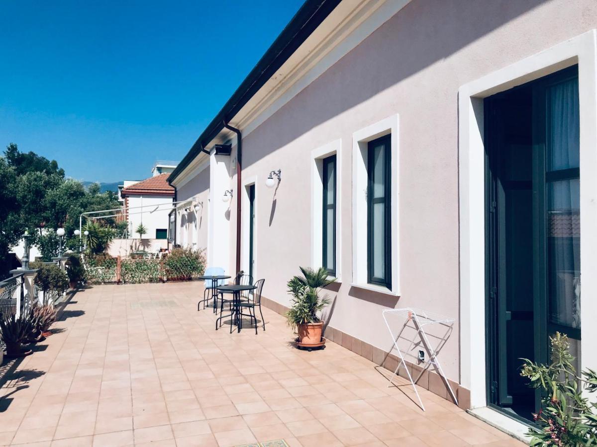 Casa Del Marchese B&B Riposto Buitenkant foto